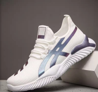 แฟชั่นสบาย ๆ กีฬารองเท้ารุ่นของนักเรียนอายุน้อยทุกการแข่งขัน